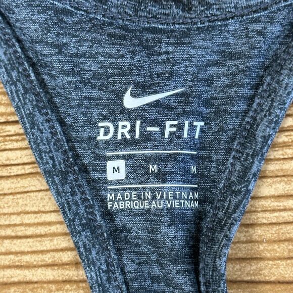 Nike Dri Fit Women’s‎ Tank Top Size Medium Gym Top - Picture 2 of 8